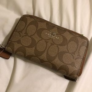 Coach wallet